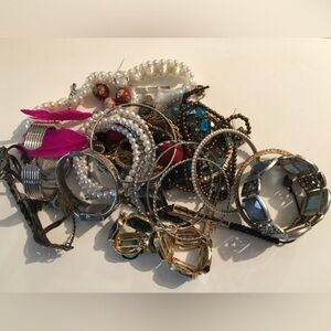 Mixed grab bag beads-bracelets- Lot 4